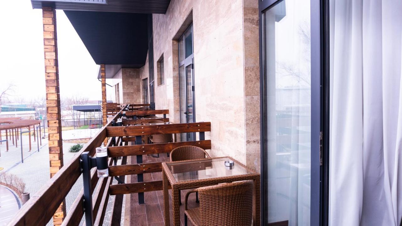 Alpen Park Hotel Shymkent Exterior photo