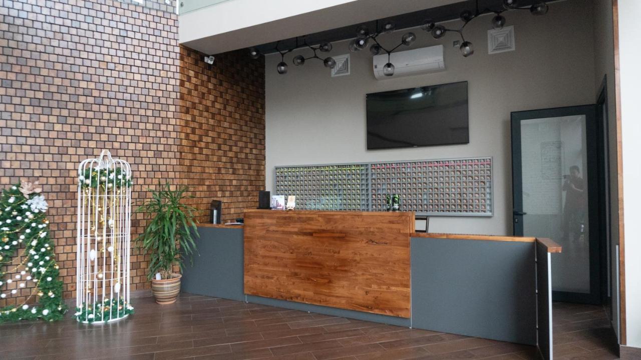 Alpen Park Hotel Shymkent Exterior photo